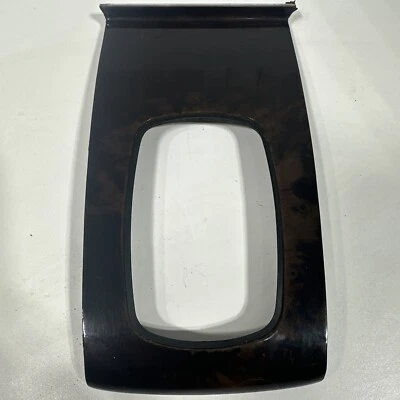 AUDI A6 QUATTRO 2002-2004 - Ajuste de cambio automático/bisel de consola central nogal Foto 1 de 4