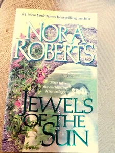 Jewels of the Sun 1 par Nora Roberts (1999, Paperb - Photo 1/1