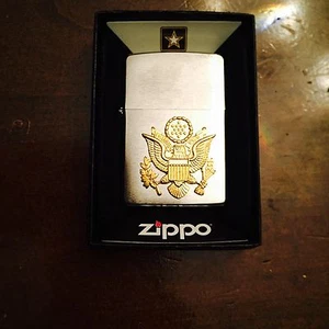 Zippo Feuerzeug Army 2013 Emblem Design - Bild 1 von 2