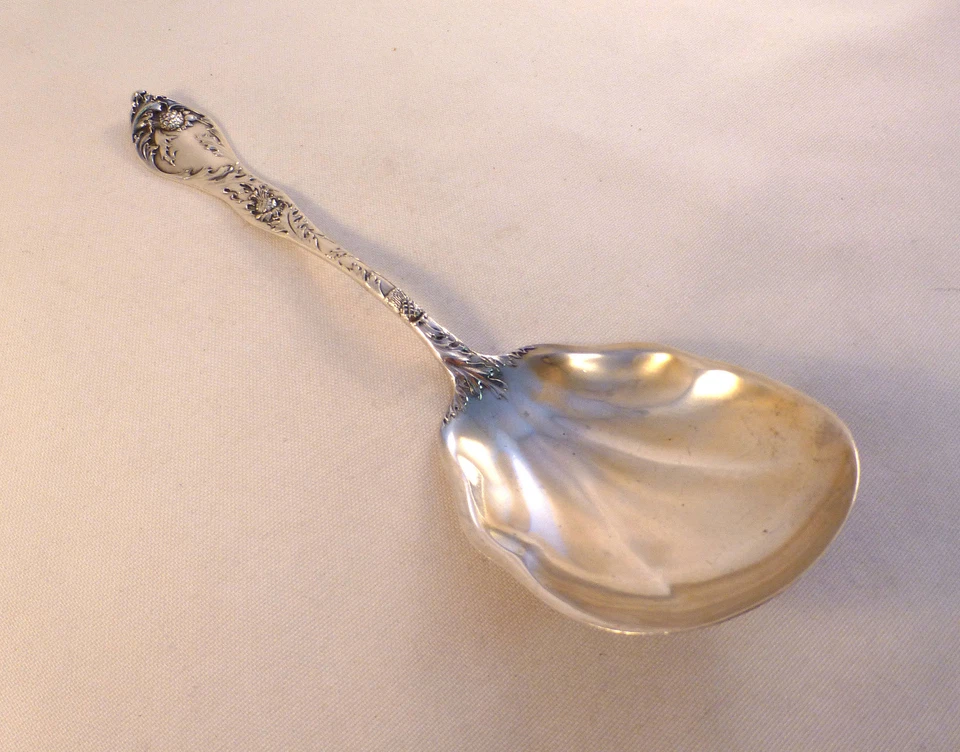 Lotus-Blackinton Sterling Berry? Cuchara Foto 1 de 3