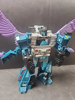 Takara Tomy Transformers Earthrise series ER-08 Double Dealer *inComplete* - Image 1 of 4