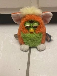 Furby Babys 1999 orange & grün mit weißen Haaren & blauen Augen 70-940 - Bild 1 von 8
