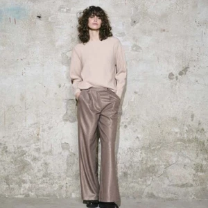 Maglioncino H2O mezzocollo vestibilità over tre colori disponibili modello MODEA - Imagen 1 de 1