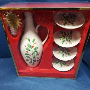 New Lenox Holiday Oil Bottle Gift Set Christmas Holly Dimension Collection (NIB) - Picture 1 of 6