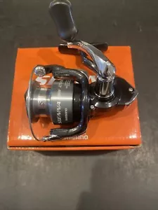 Shimano Sienna 2500 8lb-140 5.0:1 9lb Drag - Picture 1 of 6