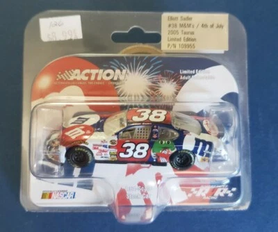 Elliot Sadler #38 2005 M&M's Racing "4 de julio" fundido a presión 1:64 nuevo en paquete Foto 1 de 4