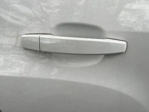 13-22 Chevy Trax Rear Door Handle Assembly Right Passenger Side White GAZ OEM - Picture 1 of 1