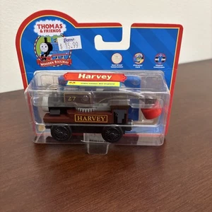 Thomas & seine Freunde Holzeisenbahn Harvey LC99175 Brandneu LESEN - Bild 1 von 5