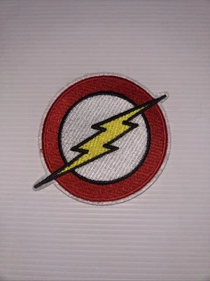 Embroidered Patch - The Flash - DC Comics  NEW - Iron on Sew on - Image 1 of 4