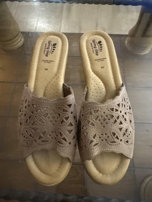 Spring Step Shoes Womens Size 11 Beige Leather Slide Sandals Cutout Made Italy - Image 1 of 4