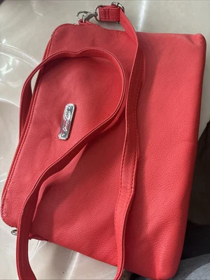 Grace Adele Crossbody Vegan Pink  - Image 1 of 3