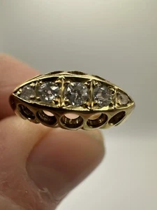 Splendido anello oro 18 kt 5 pietre diamanti antico Chester 1912 misura O - Foto 1 di 19