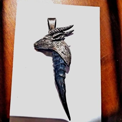 Ciondolo "capricorno" in corno e argento brunito - Immagine 1 di 4