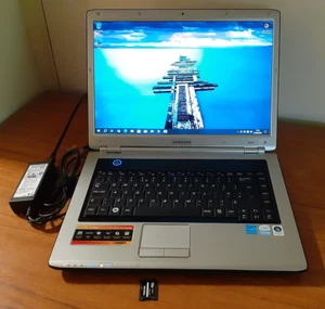Samsung NP-R510-FAA9UK Laptop, T3200 dual 2Ghz core CPU (Requires new battery..) - Picture 1 of 12