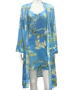 Women's Luxury and Comfortable Pajamas Suit - Picture 1 of 4