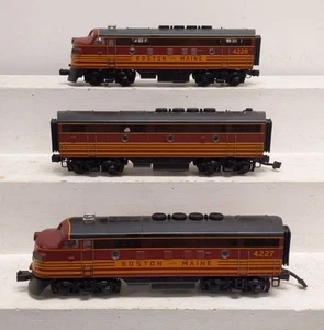 MTH 20-2126-1 O Boston & Maine F3 AA Diesel Set w/PS1 #4227/4228 EX - Picture 1 of 2