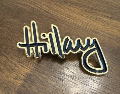 Prendedor de elecciones políticas Hillary Rodham Clinton 2016 logotipo tono dorado esmalte negro Foto 1 de 4