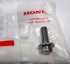 OEM HONDA CBR1000 VTX1800 CRF1000 FLANGE BOLT SCREW 90006-GHB-630 V35-33G - Picture 1 of 2