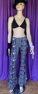 DAISY DEL SOL Navy/White Paisley Bell-Bottom Hippie Chic Pants Size S EUC - Picture 1 of 7