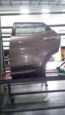 Conjunto de puerta trasera izquierda usado lado trasero se adapta a: Hyundai Santa fe 2014 eléctrico privado Foto 1 de 4