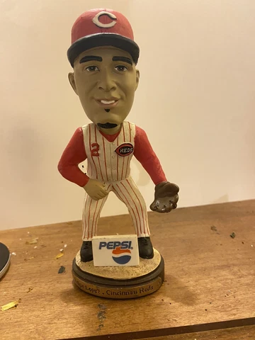 Felipe Lopez Cincinnati Reds Baseball 2006 SGA Bobblehead MLB Doll 2005 All-Star Cover