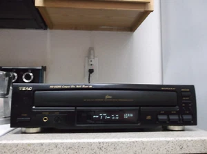 Refurbished Teac PD-D2200 5 Disc CD/CD-R Player With L/R Line Out & PlayXchange - Picture 1 of 9