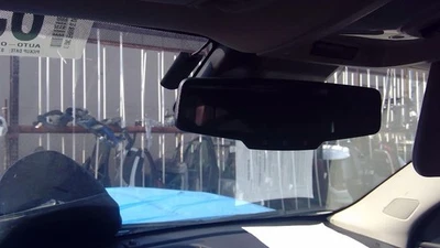 15 16 2017 18 19-22 GMC Canyon Rear View Mirror Telematics w/ OnStar | OPT UE1 - Image 1 of 4