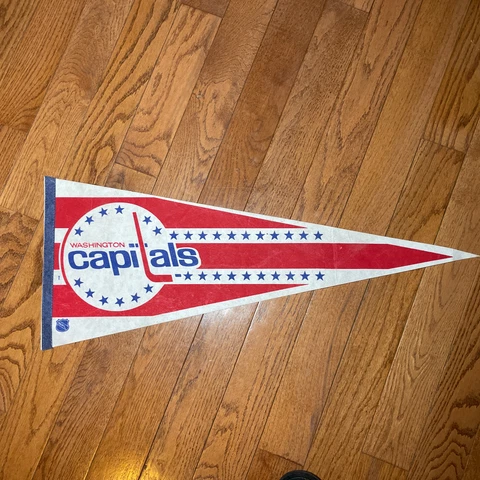 NHL Washington Capitals Vintage Circa 1980's Team Logo Hockey Pennant #1 Cover