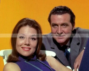 THE AVENGERS TV SERIES PATRICK MACNEE DIANA RIGG COLOUR PHOTO - Picture 1 of 1