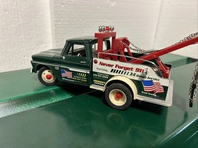 1/24 saico 1966 Chevrolet Tow Truck . Never Forget 911 Truck - Image 1 of 4