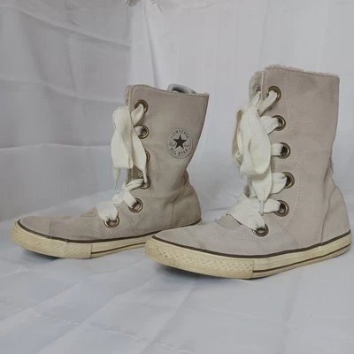 Chuck Taylor Womens All Star Bev Extra High Top Sneaker Size 10 US Suede Lined - Image 1 of 4