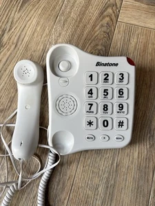Binatone B110 Przewodowy duży przycisk Telefon Migające światło Świetne dla The Elderley - Zdjęcie 1 z 7