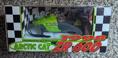 1998 Ограниченный выпуск литой Arctic Cat ZR 600 1:18 масштаб новый в коробке - Изображение 1 из 4