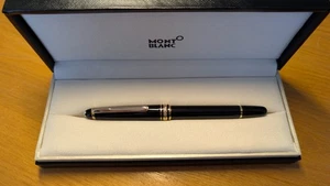 Montbanc Black And Gold Fountain Pen + Service Guide *Immaculate Condition* - Picture 1 of 7