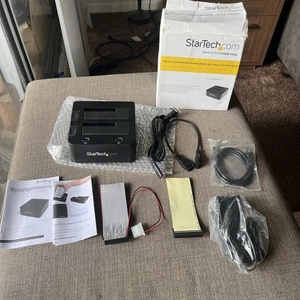 Estación de acoplamiento universal Startech para discos duros SATA e IDE de 2,5/3,5 pulgadas USB - Imagen 1 de 11