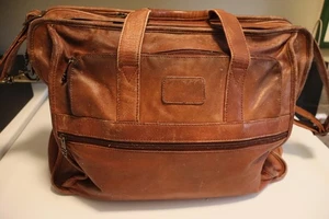 Vintage TUMI braune erweiterbare Kuriertasche Laptoptasche 17 Zoll - Bild 1 von 10