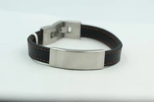 S. Oliver Pulsera De Cuero Con Placa De Grabado De Acero Inoxidable, 20 + 2 Cm - Imagen 1 de 6
