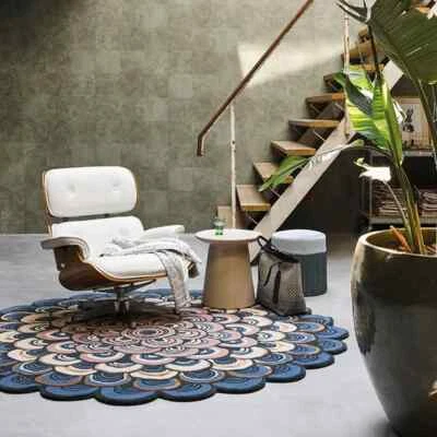 6x6 Round 5x8 Hand-Tufted Wool Rug - Traditional Style, Floral Oriental Pattern - Image 1 of 4