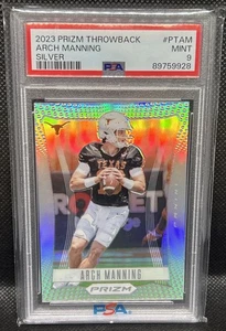 2023 Panini Prizm Arch Manning Throwback Silver #PTAM PSA 9 Longhorns /250 - Photo 1 sur 3