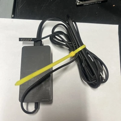 Original Microsoft 1536 Charger USB AC Adapter for earlier Surface 12V 3.6A 48W - Изображение 1 из 3