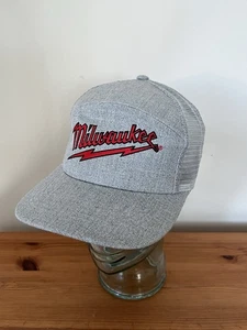 Milwaukee Power Tools bestickte Baseballkappe Truckermütze Druckknopflasche Einheitsgröße  - Bild 1 von 7