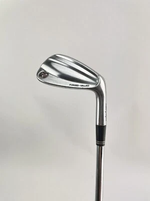 MacGregor V-Foil 9 Iron Forged . Milled Regular Steel /Right /New Grip /18591 - Image 1 of 4