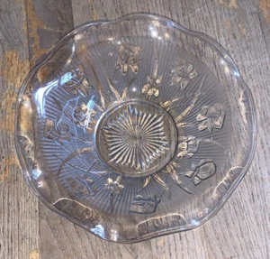 Vintage Jeannette Iris & Fischgrät Klar Vertiefung Glas 9,5" Servierschale - Bild 1 von 11