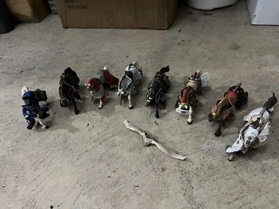 LOTE DE 8 Figuras Caballeros Medievales Fantasía Caballos SOLO Mezcla Marcas de Plastoy papo Foto 1 de 4