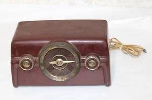 CROSLEY 10-138 dashboard burgundy AM radio NOT WORKING FOR PARTS OR REPAIR - Picture 1 of 10
