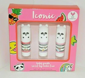 3 Stück Lippenbalsam TRIO Iconic BABY PANDA Cruelty Free Vanilla Cherry Choc Duft  - Bild 1 von 2