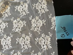 Embroidered Floral Lace trim Sewing/Crafts/Skirts/ 55" x 65" - Picture 1 of 2