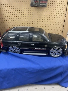 1/6 Scale New Bright Cadillac Escalade 2004 1/6 Scale Tested Works Rc Truck - Picture 1 of 13