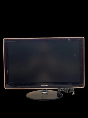 Samsung SyncMaster P2370HD 23-inch HDTV Monitor Dynamic Contrast, No Remote - Image 1 of 4