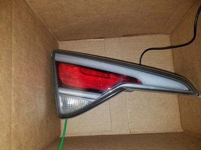 2016 2017 HYUNDAI SONATA HYBRID DRIVER LEFT LED INNER TRUNK TAIL LIGHT LAMP - Image 1 of 4